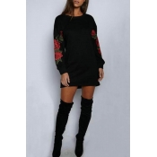 Lovely Casual Embroidery Design Black Mini Dress