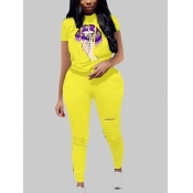 lovely Casual Lip Print Yellow Plus Size Two-piece