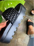 LW Casual Woven Black Platform Slides