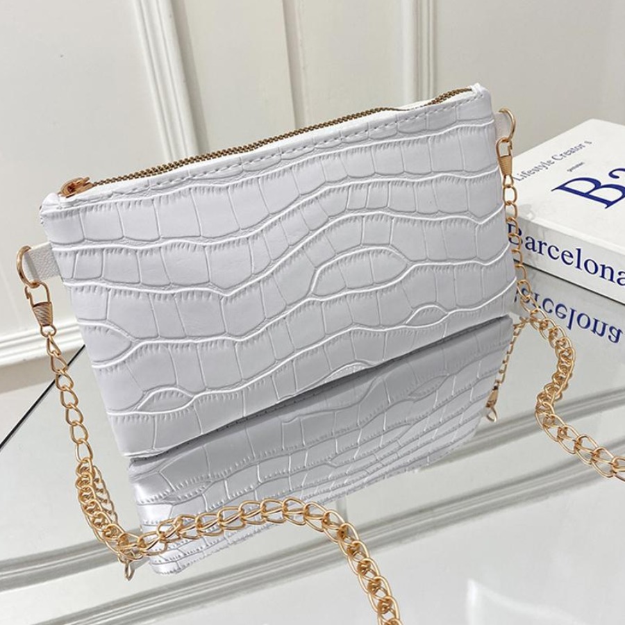 LovelyWholesale Chain Strap Crossbody Bag All Seasons Casual Solid Color Spring Summer 2024