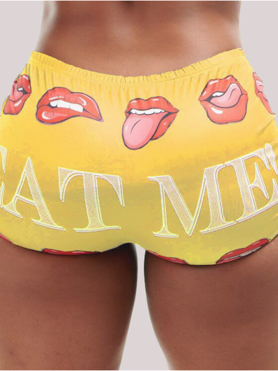 LW Lip Letter Print Shorts