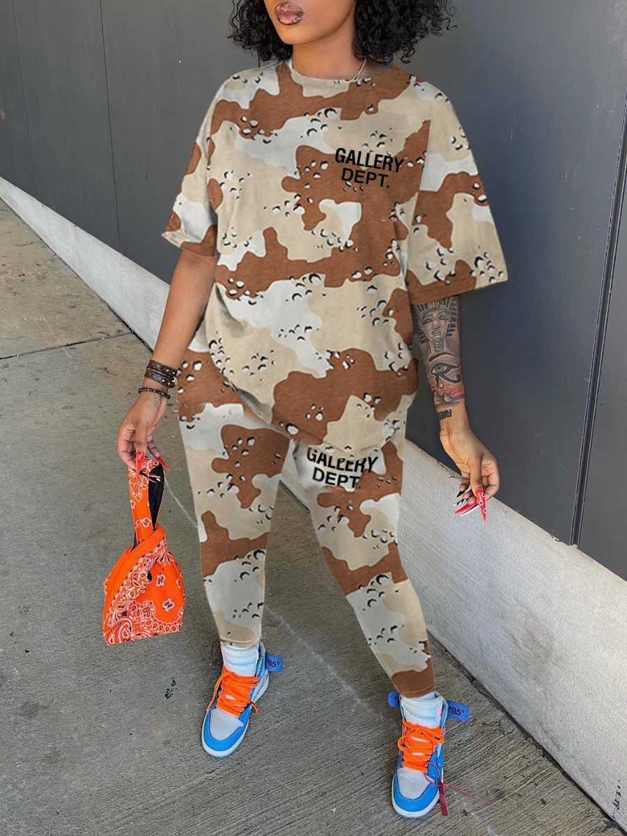 LW Letter Camo Print Loose Pants Set
