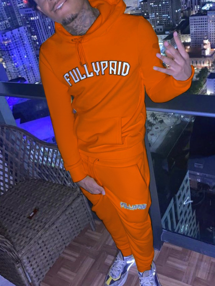LovelyWholesale Men Letter Print Kangaroo Pocket Tracksuit Set Fall Casual Hooded Collar Spring Summer 2024