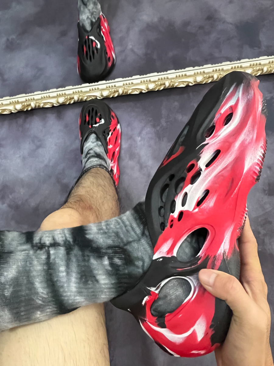 LW Men Cut Out Dye Flats