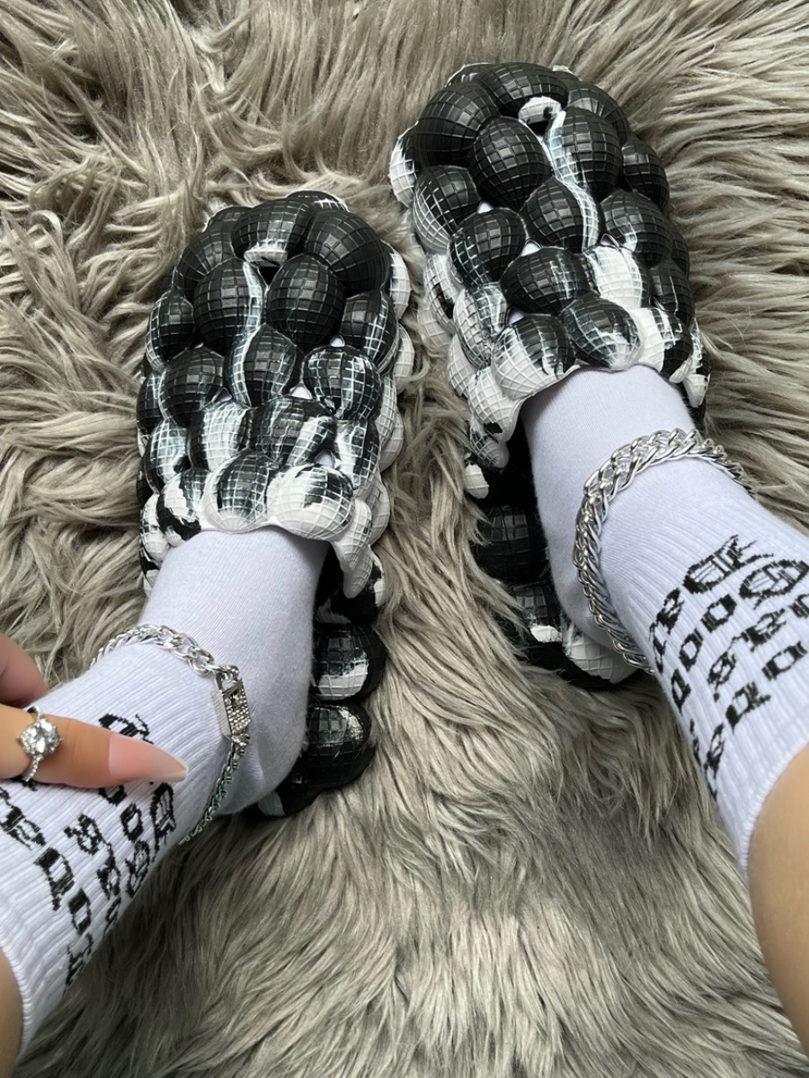 LW Gradient Bubble Slippers