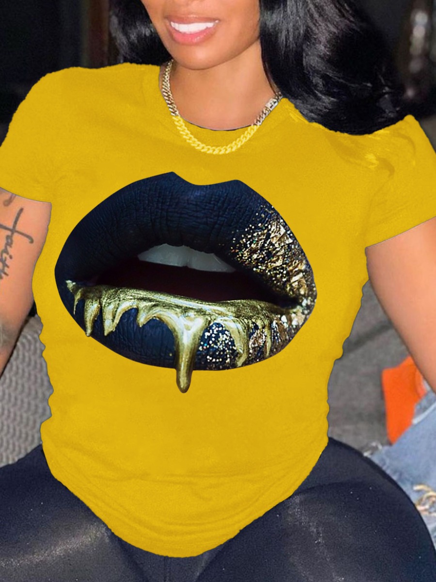 LW Plus Size Lip Print Regular Fit T-shirt