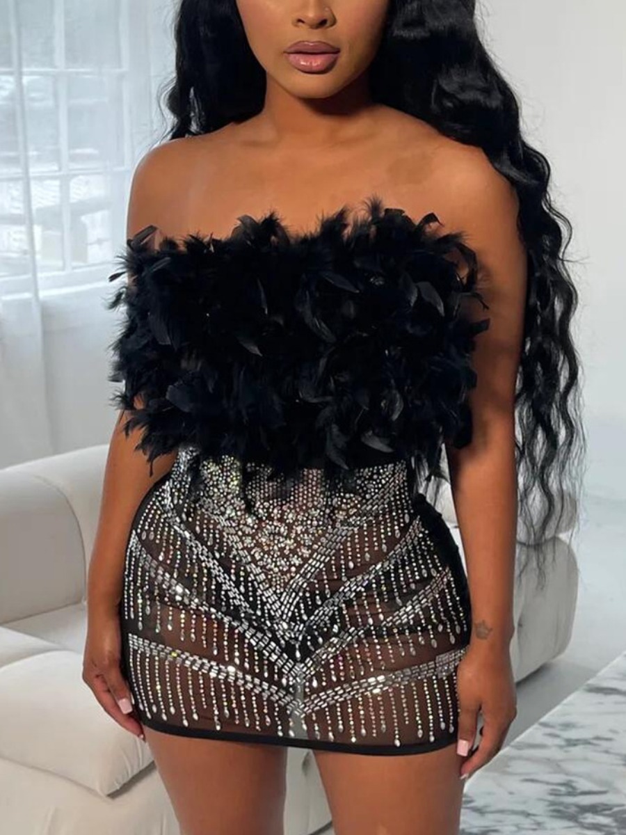LovelyWholesale Plus Size Off The Shoulder See Through Rhinestone Feather Decor Dress Summer Sleeveless Dress See Through Spring Summer 2024