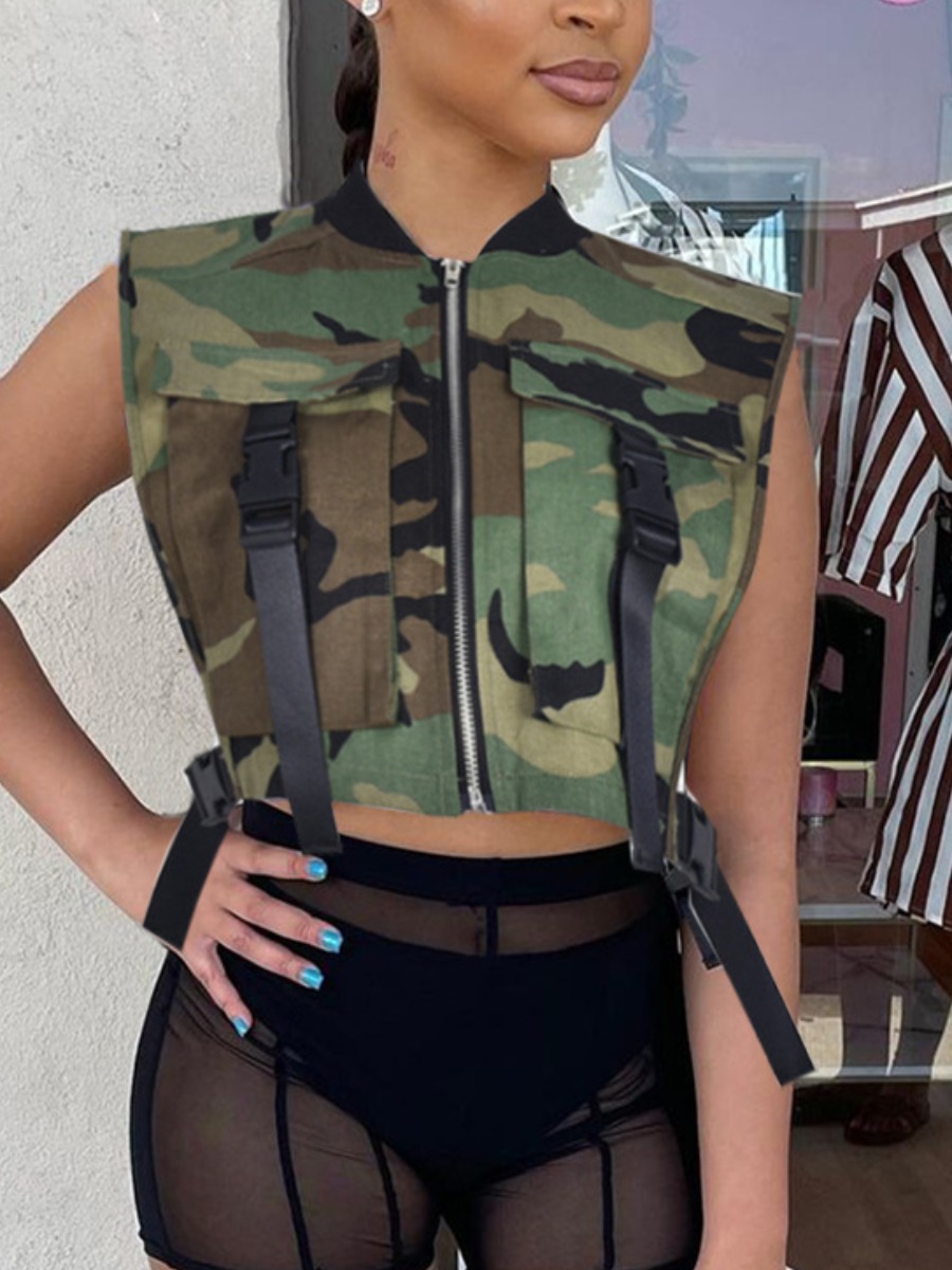 LovelyWholesale Camo Print Crop Top Buckle Design Blouse Summer Sleeveless Casual V Neck Spring Summer 2024