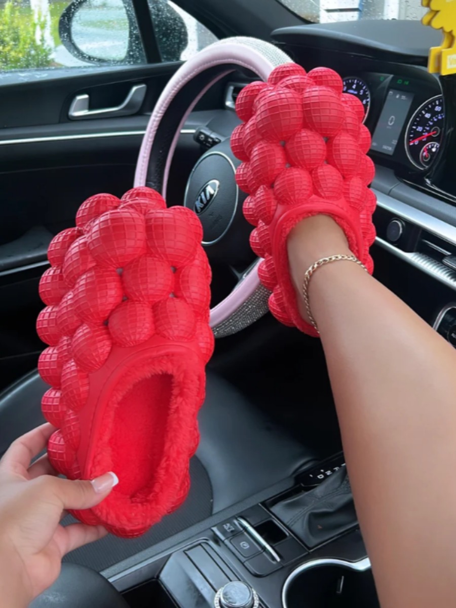 LW Peanut Decor Plush Bubble Slippers