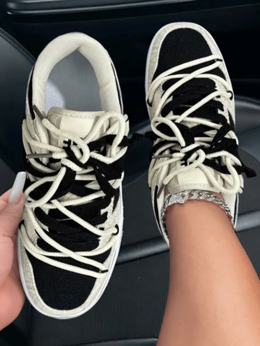 LovelyWholesale Star Decor Patchwork Sneakers All Seasons Casual Bandage Design Spring Summer 2024